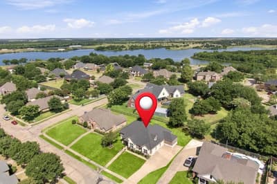 1906 Clearview Drive, Ennis TX 75119