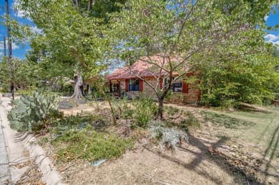 2105 Emerson Lane, Denton TX 76209 - Photo 4