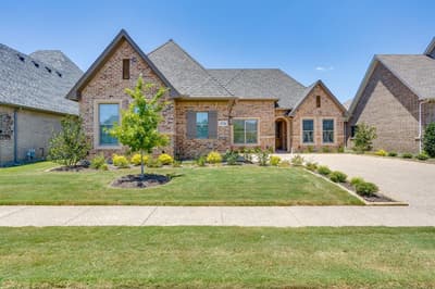 2716 River Path Court, Burleson TX 76028