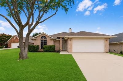 4857 Eagle Trace Drive, Fort Worth TX 76244