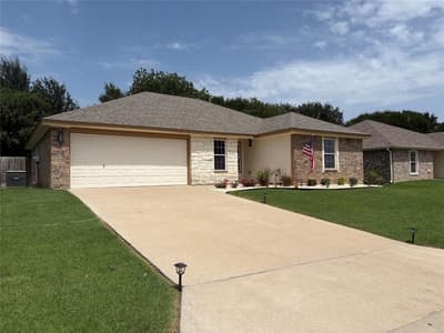 3011 Cricket Drive, Bellmead TX 76705 - Photo 3
