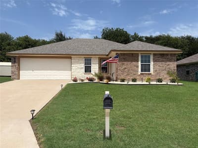 3011 Cricket Drive, Bellmead TX 76705