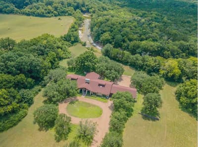 2300 W Main Street, Lancaster TX 75146