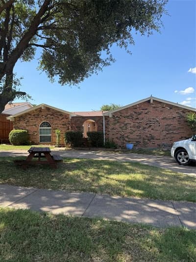 1801 Tameria Drive, Irving TX 75060