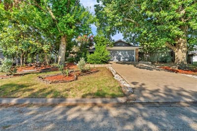 306 Woodlawn Drive, Keene TX 76059 - Photo 4