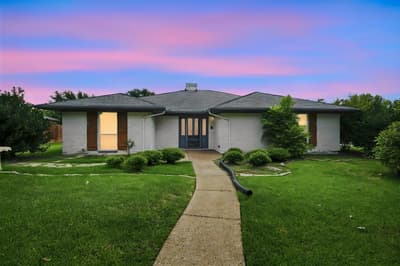 2005 Yorkstown Drive, Ennis TX 75119 - Photo 2