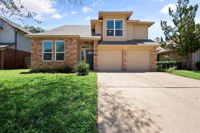 2216 Reverchon Drive, Arlington TX 76017
