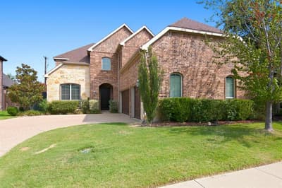 1819 Park Highland Way, Arlington TX 76012 - Photo 2