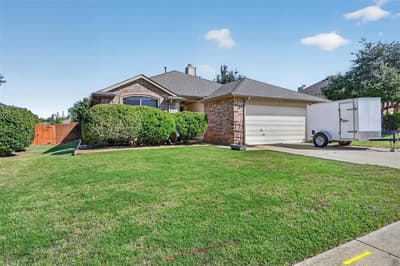 2103 Meadowview Drive, Corinth TX 76210 - Photo 3