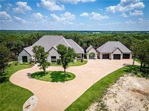 1136 Queen Elizabeth Drive, Waco TX 76657