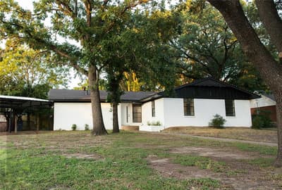 805 Lynn Court, Ennis TX 75119