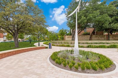 14707 Live Oak Circle, Addison TX 75001 - Photo 4