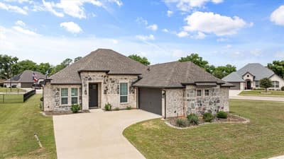 1089 Mickelson Drive, Granbury TX 76048