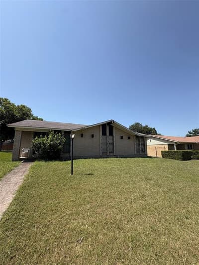 1306 Aldenwood Drive, Dallas TX 75232