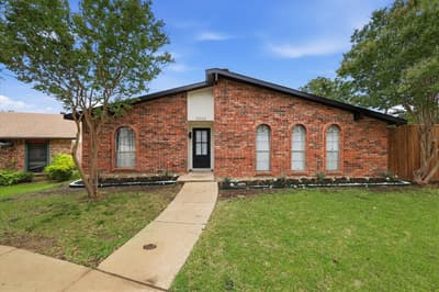 2903 Winterberry Drive, Carrollton TX 75007
