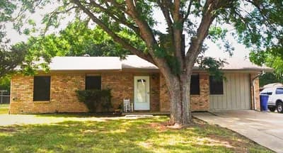 1414 W Torrey Street, Granbury TX 76048