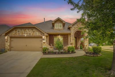 1033 Rustic Oak Way, Burleson TX 76028