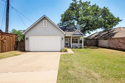 100 S Lakeview Drive, Lake Dallas TX 75065 - Photo 2