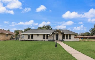 3914 Shady Hollow Lane, Dallas TX 75233
