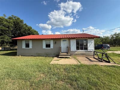 902 Grimes Road, Mineral Wells TX 76067