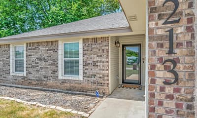213 Woodlands Boulevard, Bellmead TX 76705 - Photo 2