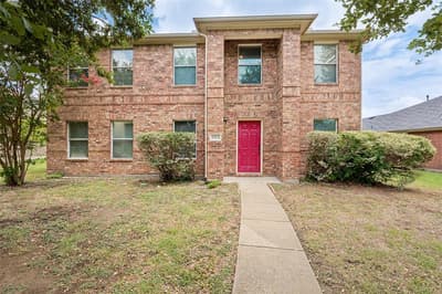 614 Hearthstone Drive, Lancaster TX 75146