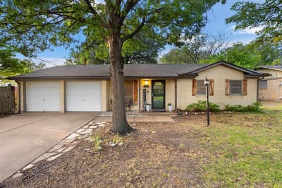 305 NE Todd Street, Burleson TX 76028