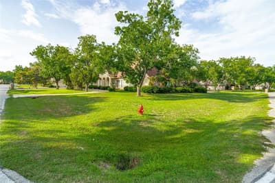 9709 Divot Drive, Granbury TX 76049
