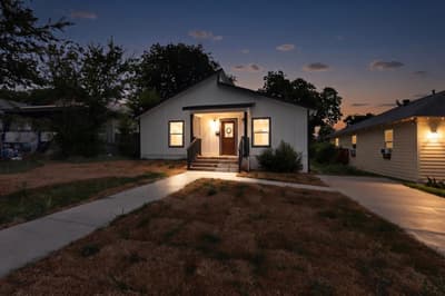 1531 Iowa Avenue, Dallas TX 75216