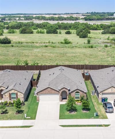 1053 N Churchill Drive, Fate TX 75189 - Photo 2