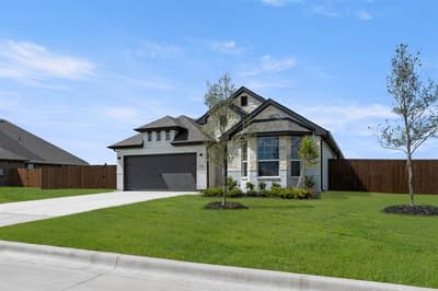 116 Prairie Wolf Court, Godley TX 76044 - Photo 2