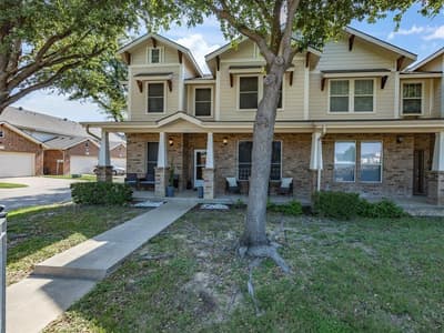 676 S Charles Street, Lewisville TX 75057 - Photo 2