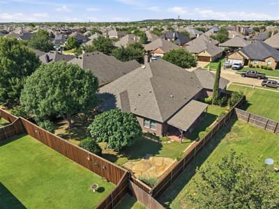 305 Delaware Street, Burleson TX 76028 - Photo 3