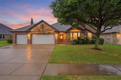 305 Delaware Street, Burleson TX 76028