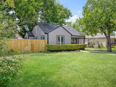 833 Springbrook Drive, Fort Worth TX 76107 - Photo 3