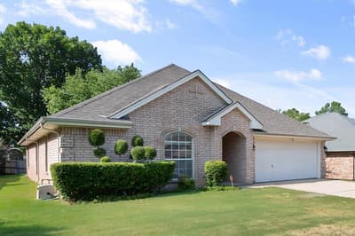 817 Willow Court, Saginaw TX 76179 - Photo 3