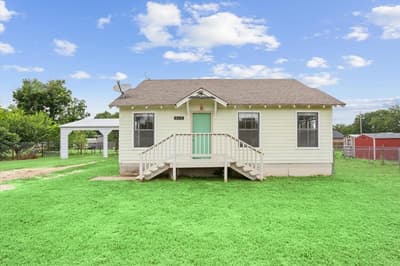 608 Ninth Street, Hico TX 76457