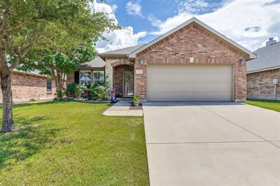 317 Amethyst Drive, Fort Worth TX 76131