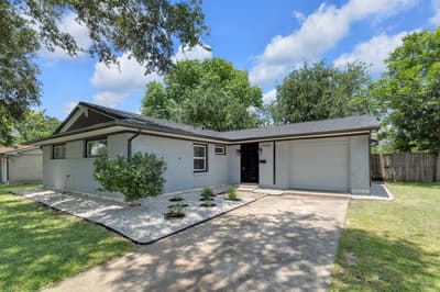 13333 Challaburton Drive, Farmers Branch TX 75234
