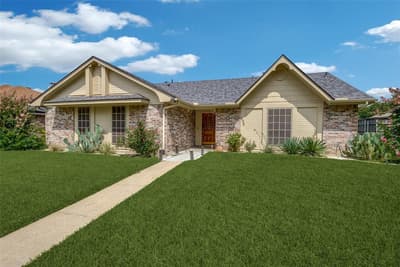 106 Creekside Lane, Coppell TX 75019