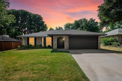 2407 Cranberry Lane, Euless TX 76039