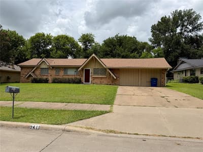 2411 Woodlawn Drive, Ennis TX 75119