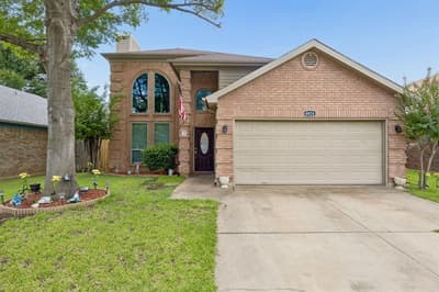 8824 Pedernales Trail, Fort Worth TX 76118