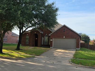 1743 Summerwood Lane, Cedar Hill TX 75104