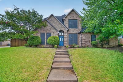 813 Cardinal Ridge Road, Burleson TX 76028