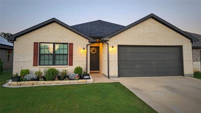 1320 Oak Valley, Denton TX 76209