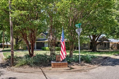 201 Delmore Drive, Hillsboro TX 76645 - Photo 2