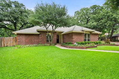 2403 Oak Shadow Court, Arlington TX 76017 - Photo 4