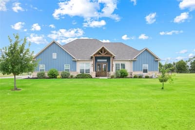 140 Clayton Crossing, Springtown TX 76082