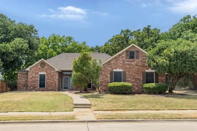 1502 Mission Hills Lane, Corinth TX 76210